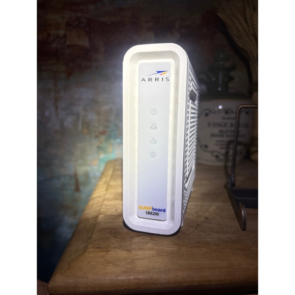 Arris SURFboard SB8200 DOCSIS 3.1 Gigabit Cable Modem White SB8200-RB